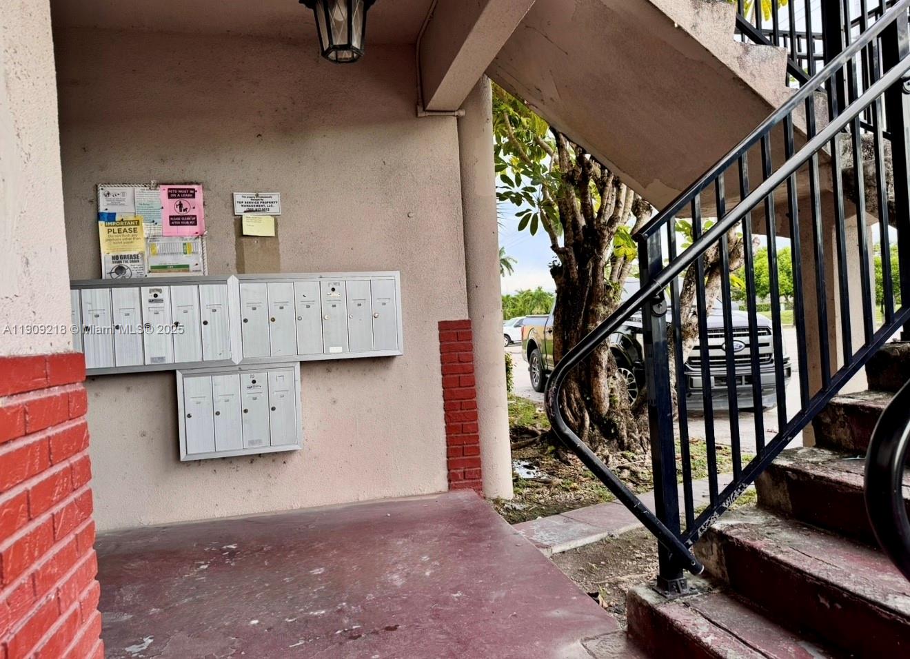 GOLF RIDGE VILLAS UNIT A - Residential Lease