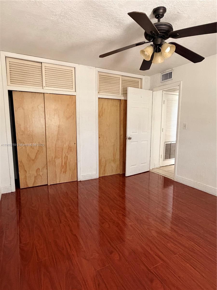 GOLF RIDGE VILLAS UNIT A - Residential Lease