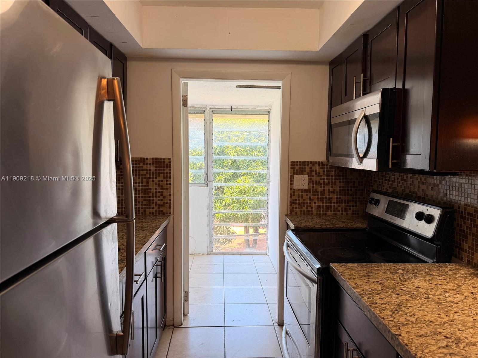 GOLF RIDGE VILLAS UNIT A - Residential Lease