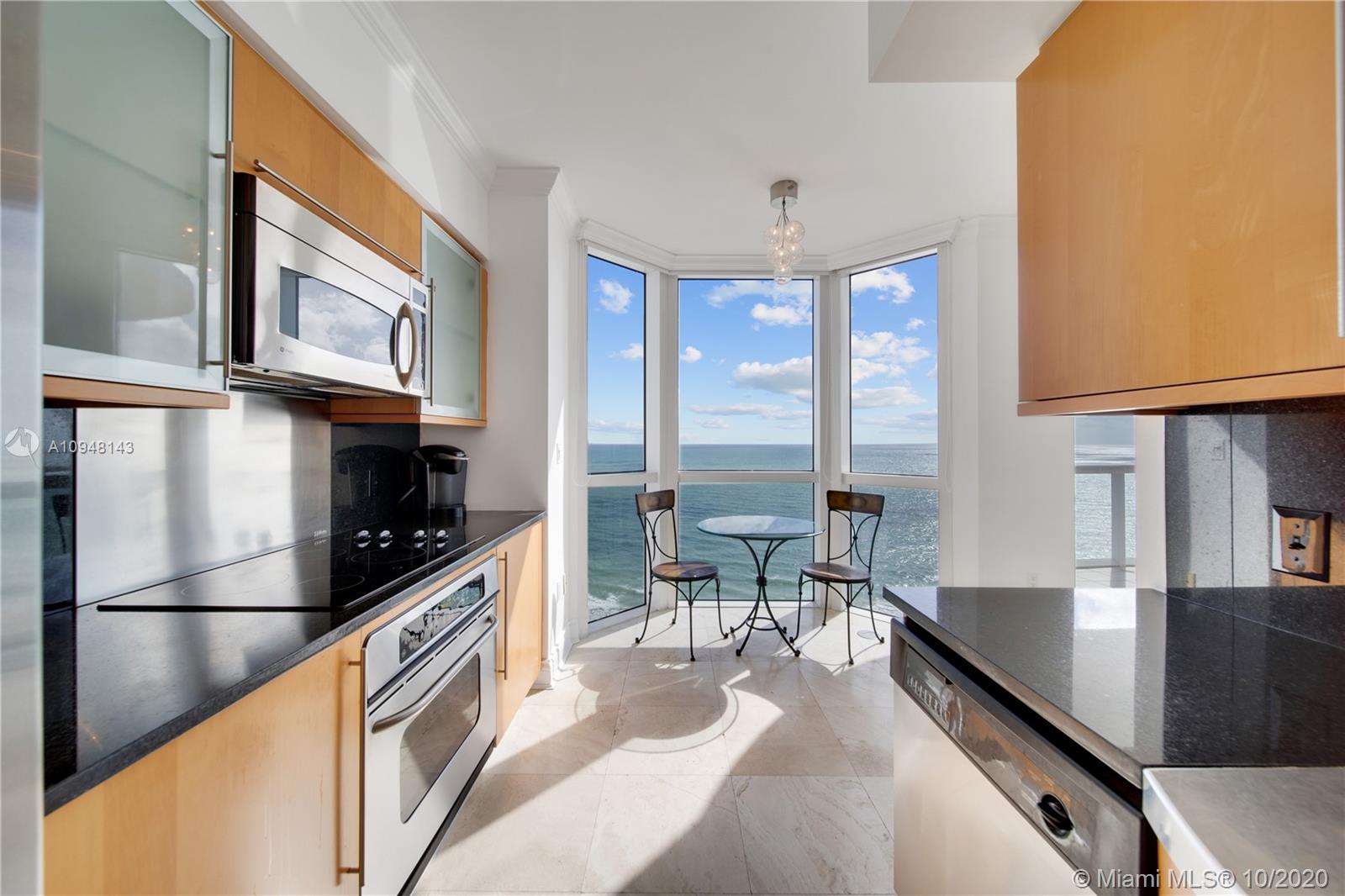 AKOYA CONDO - Residential