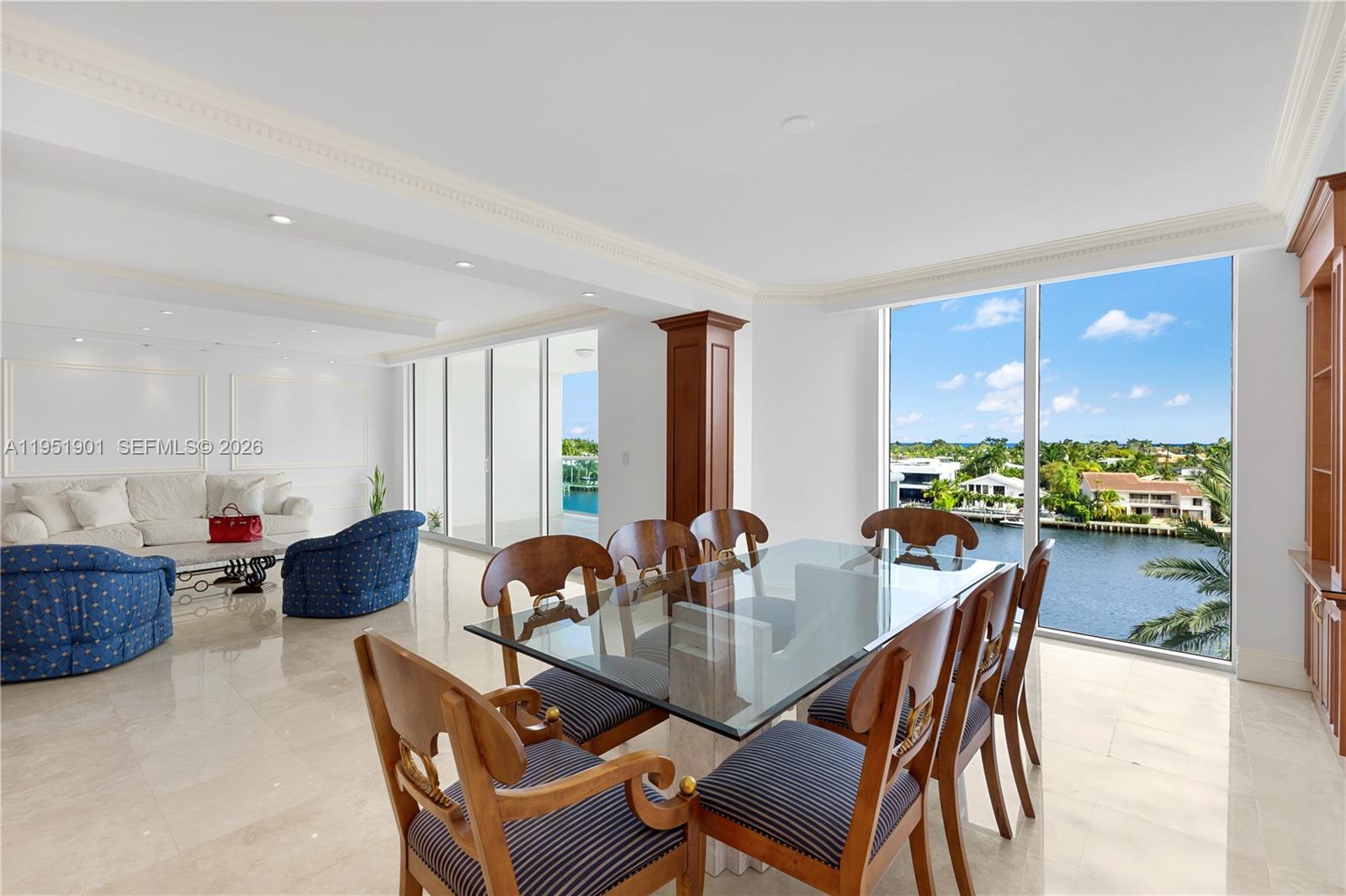 HAMPTONS SOUTH CONDO - Residential