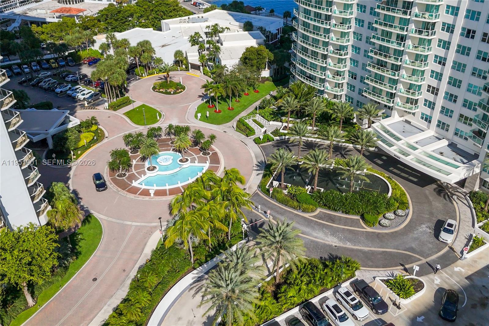 HAMPTONS SOUTH CONDO - Residential