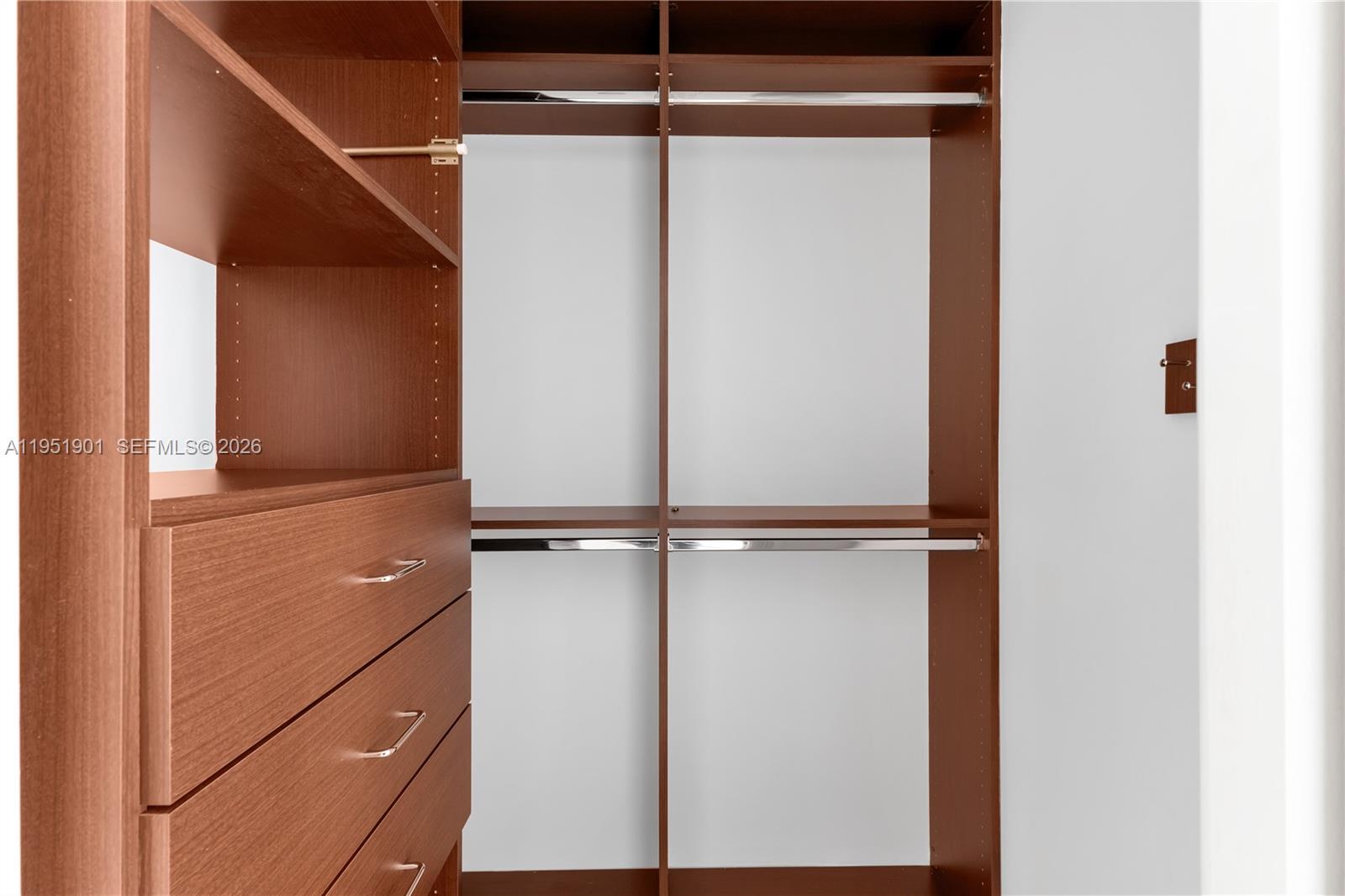 HAMPTONS SOUTH CONDO - Residential