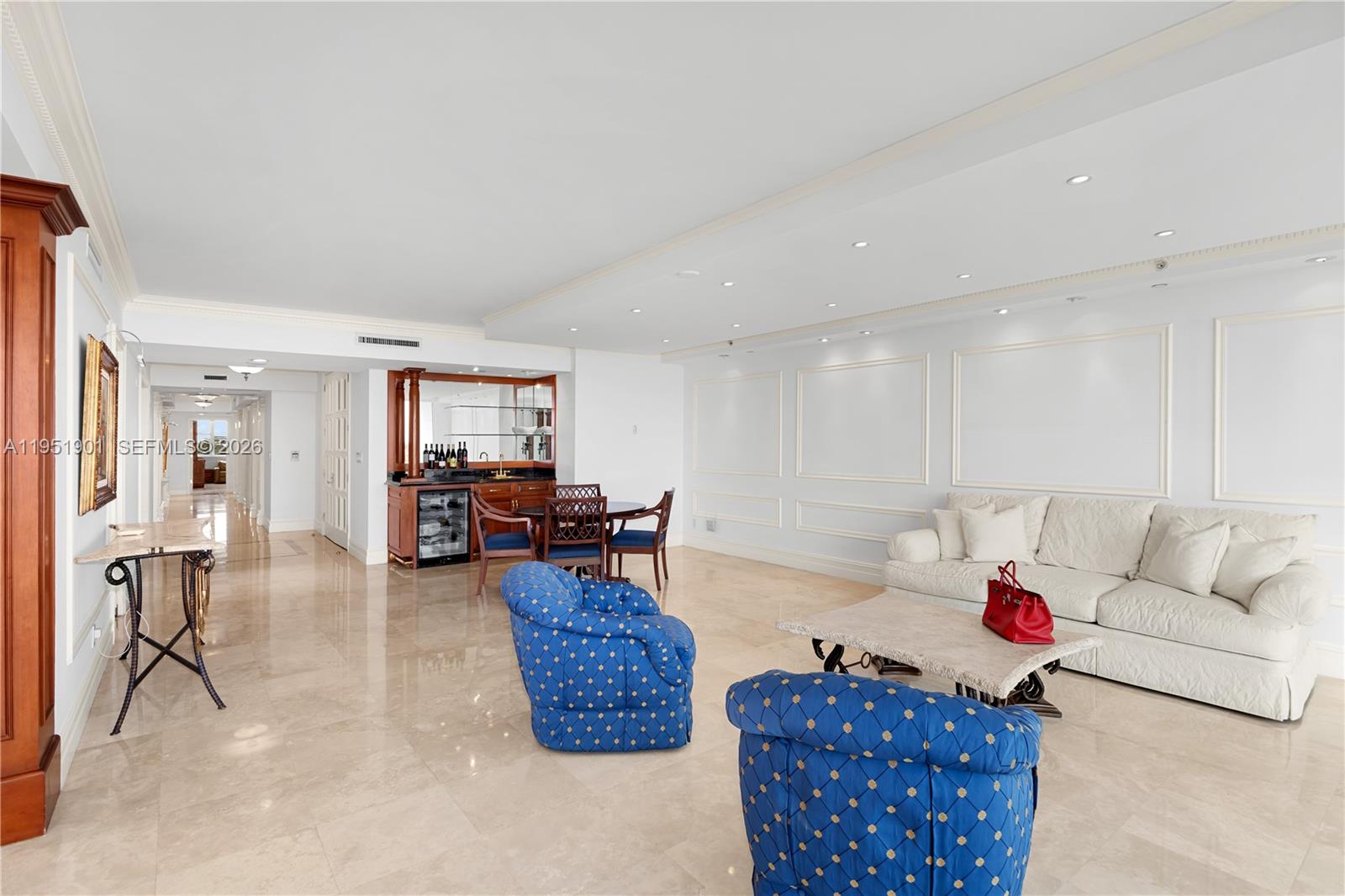 HAMPTONS SOUTH CONDO - Residential