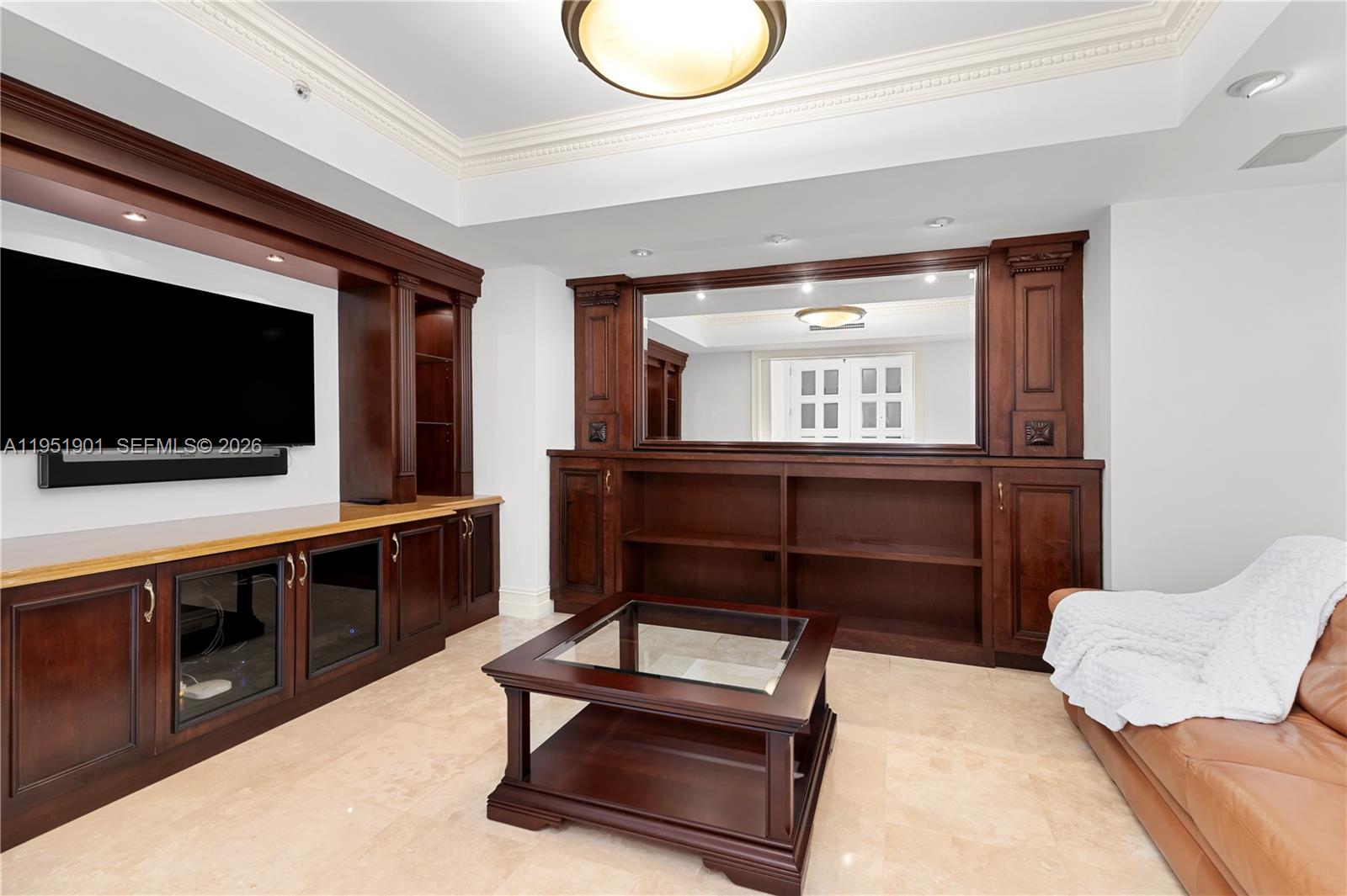 HAMPTONS SOUTH CONDO - Residential