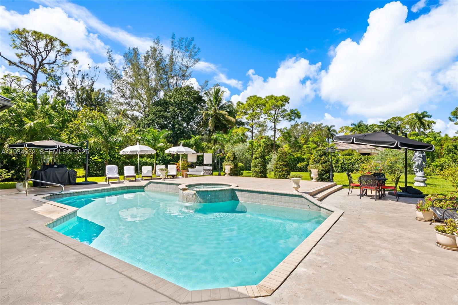 Pine Tree Estates - Residential