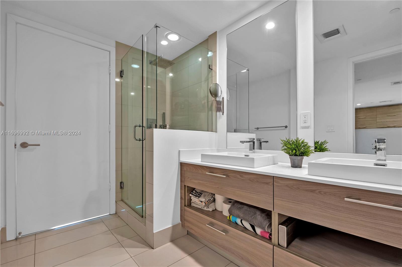 1300 S MIAMI AVENUE CONDO - Residential