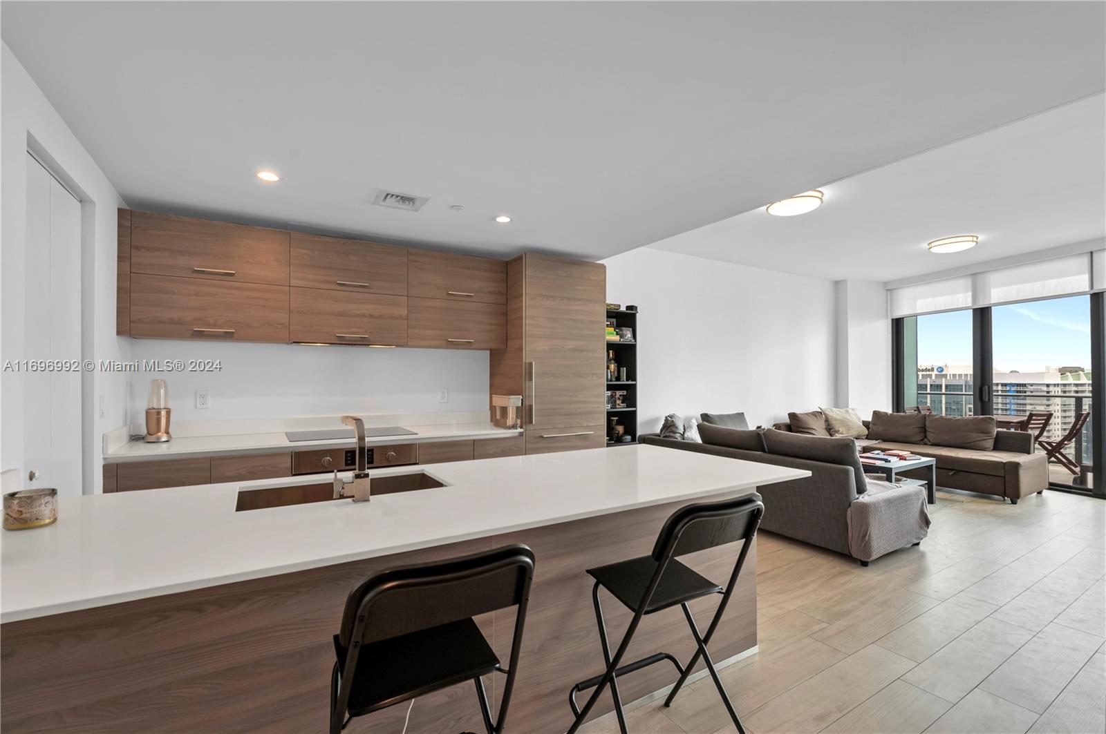 1300 S MIAMI AVENUE CONDO - Residential