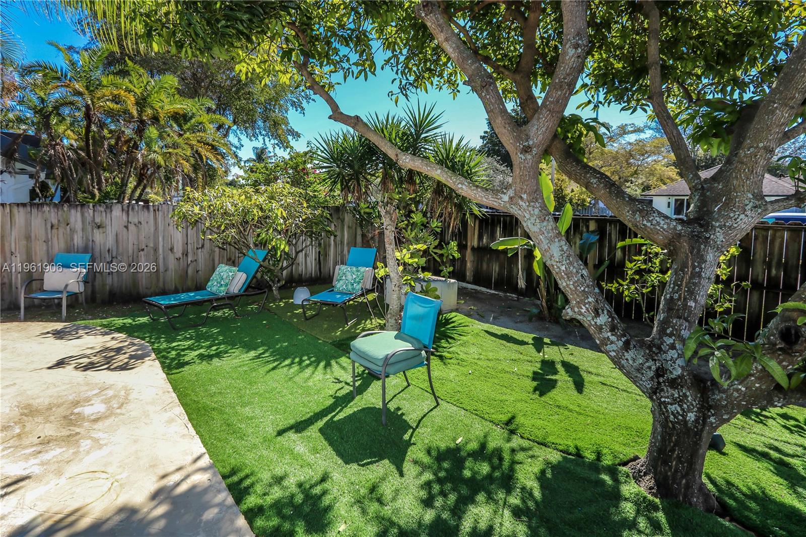 RAINBOW MIRAMAR - Residential