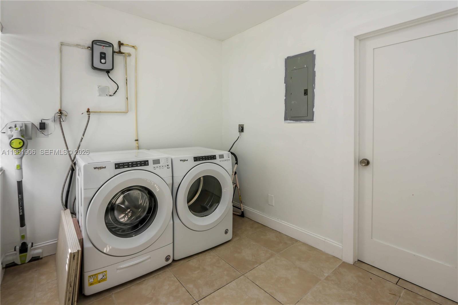 RAINBOW MIRAMAR - Residential