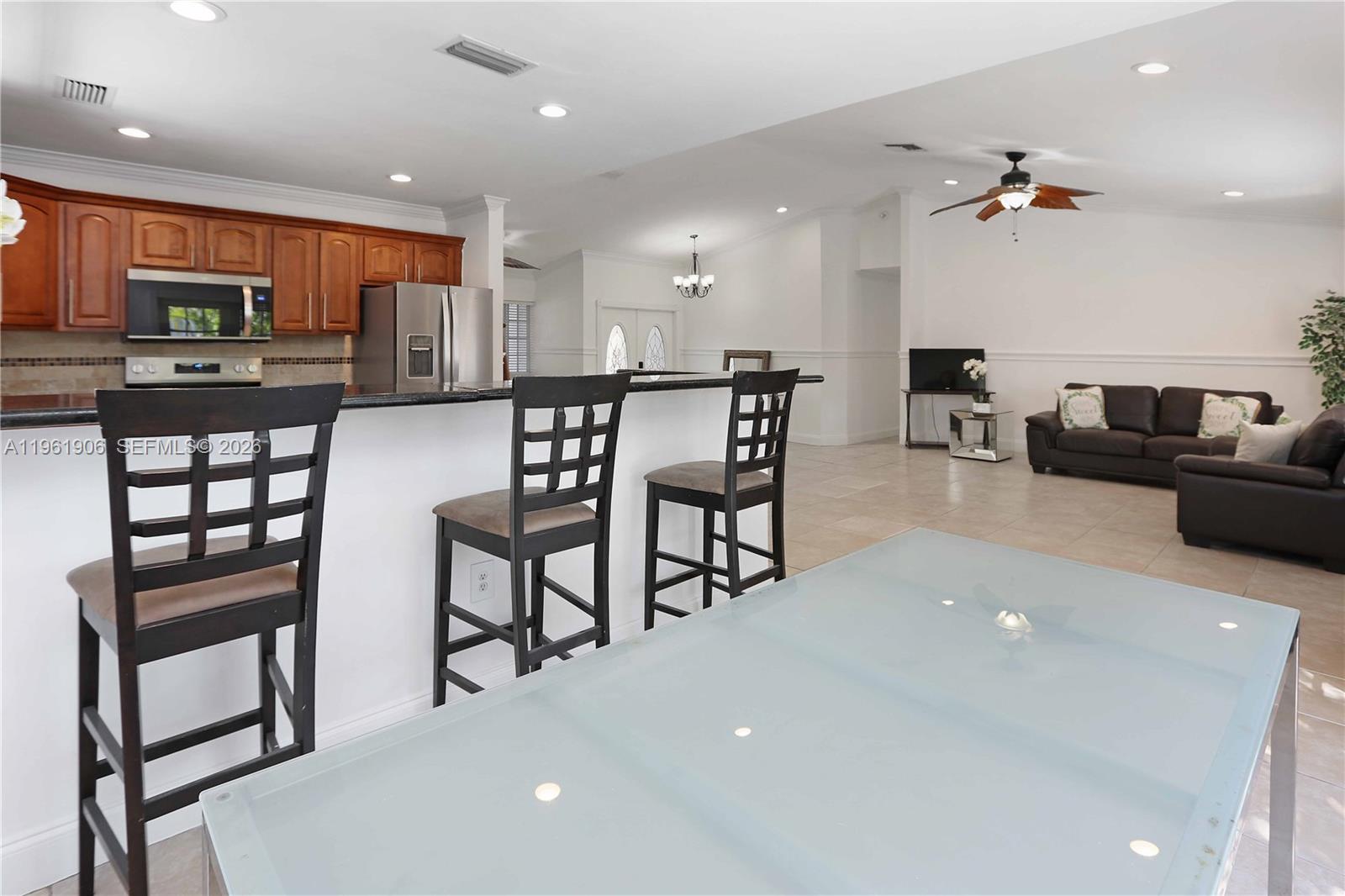 RAINBOW MIRAMAR - Residential