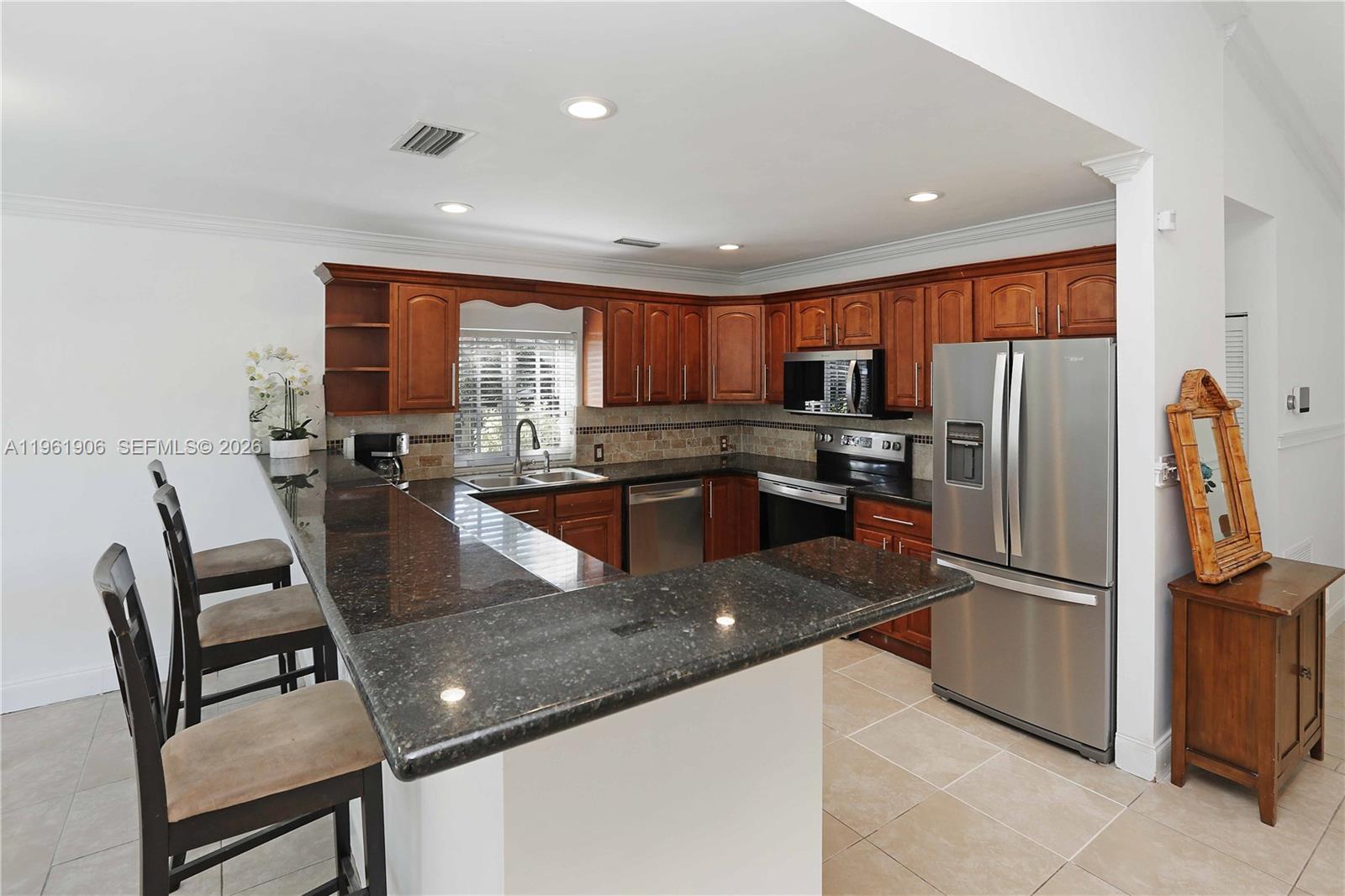 RAINBOW MIRAMAR - Residential