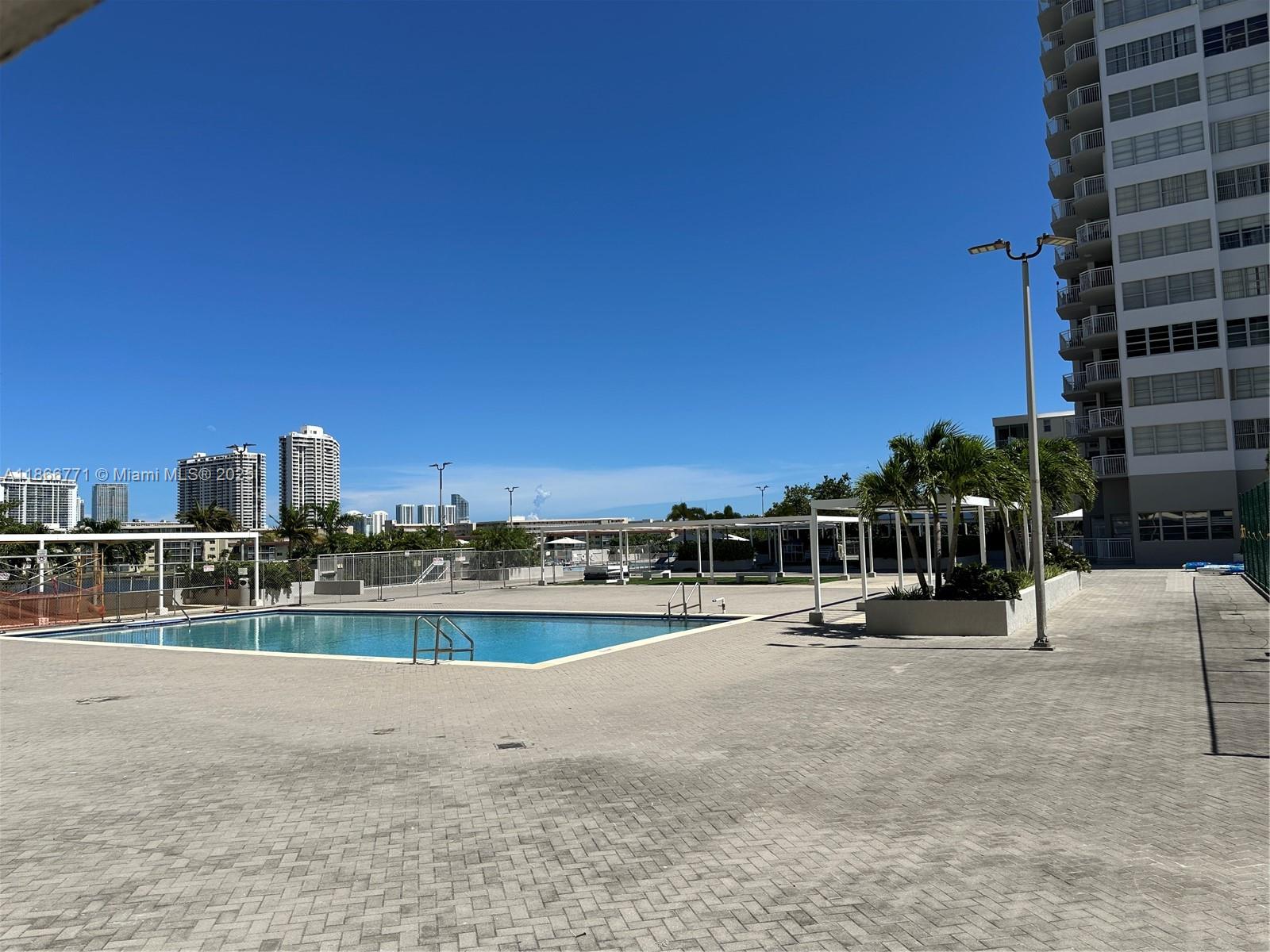 DEL PRADO MARINA - Residential