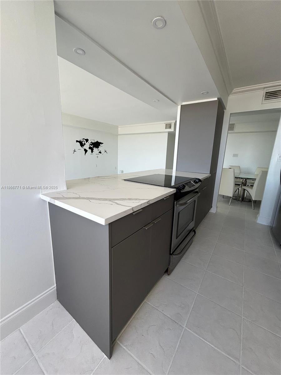 DEL PRADO MARINA - Residential