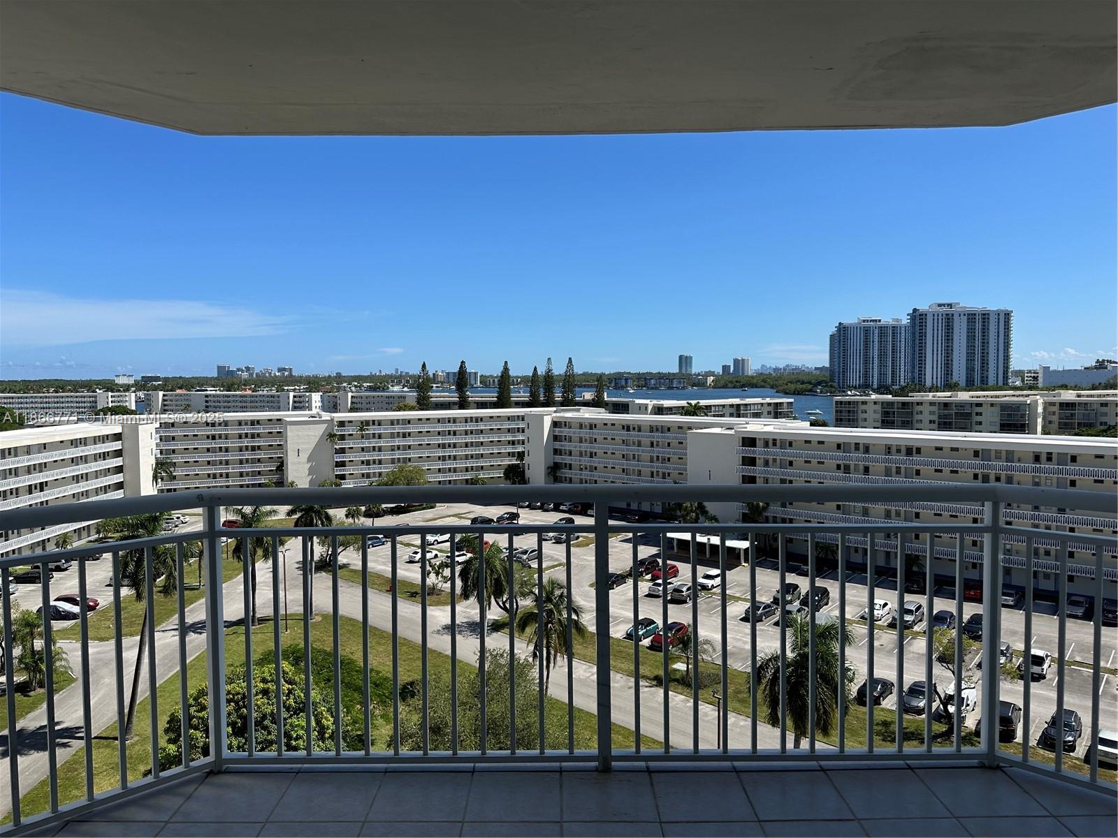 DEL PRADO MARINA - Residential