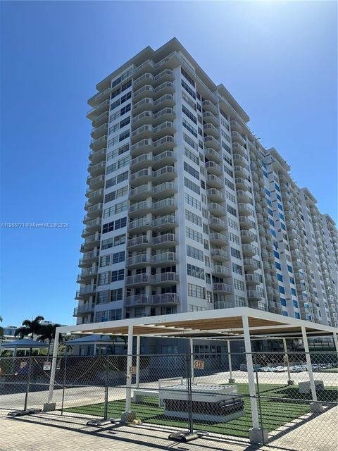 Photo of 18021 Biscayne Blvd #901, Aventura, FL 33160 (MLS # A11866771)