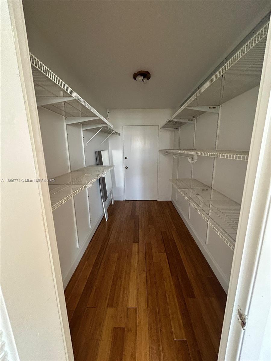 DEL PRADO MARINA - Residential