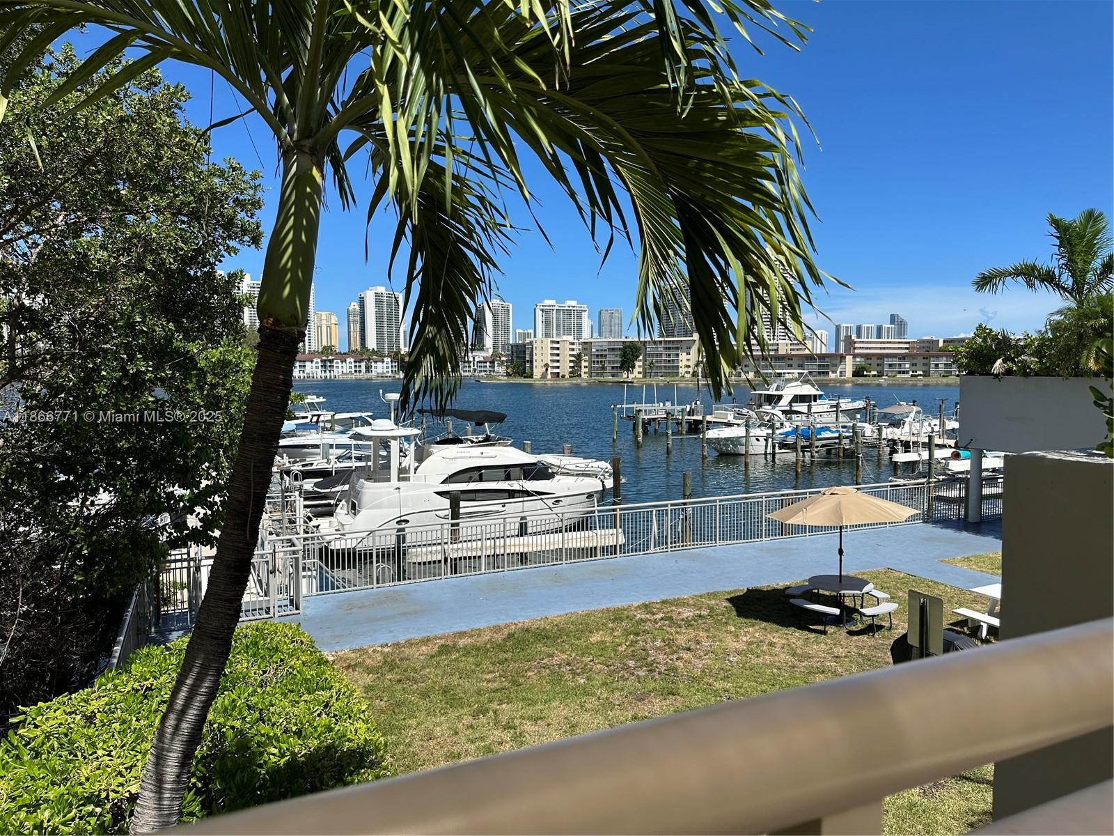 DEL PRADO MARINA - Residential