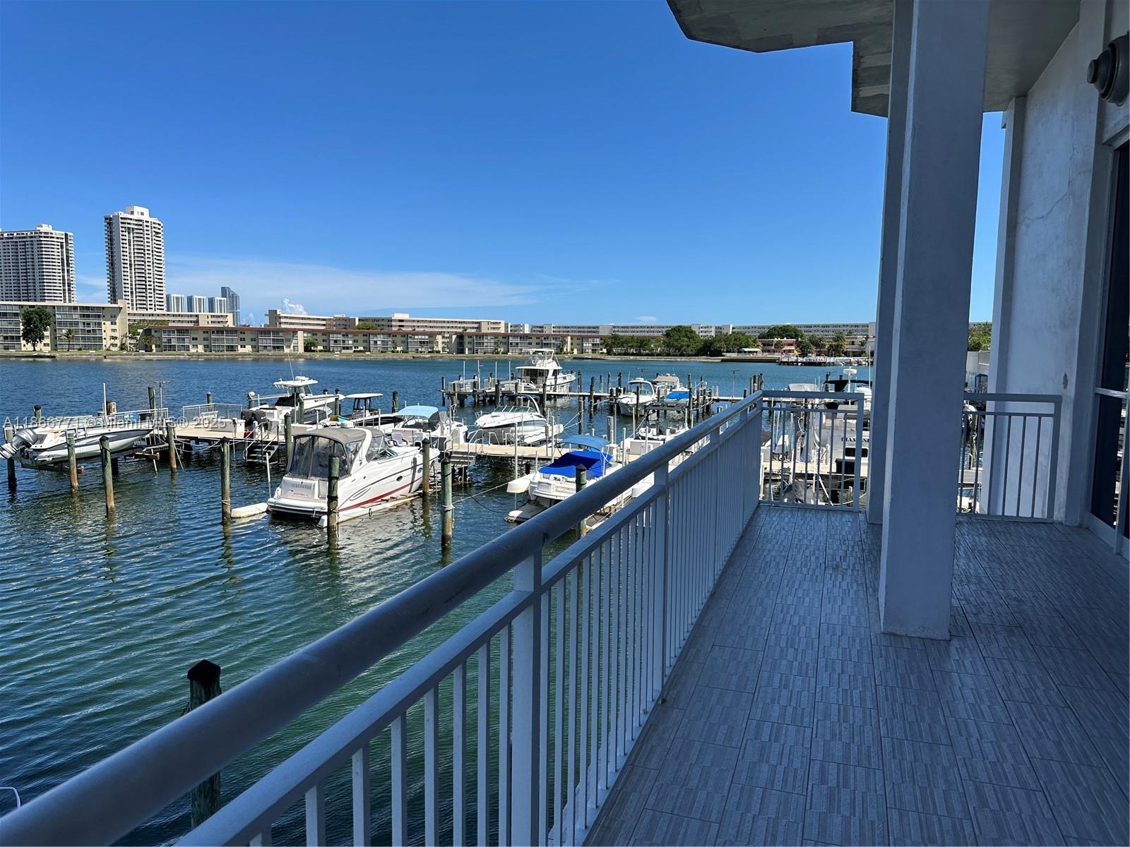 DEL PRADO MARINA - Residential