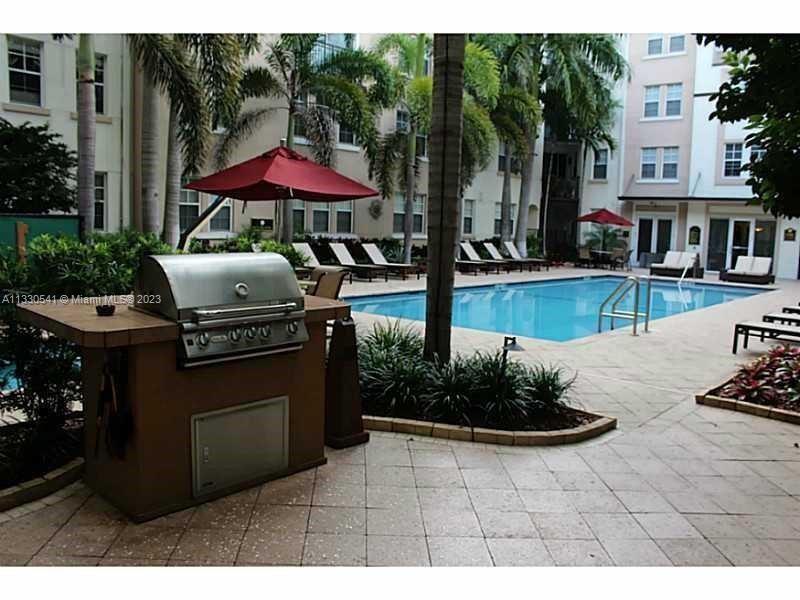 SOLE AT FORT LAUDERDALE C - Residential Lease