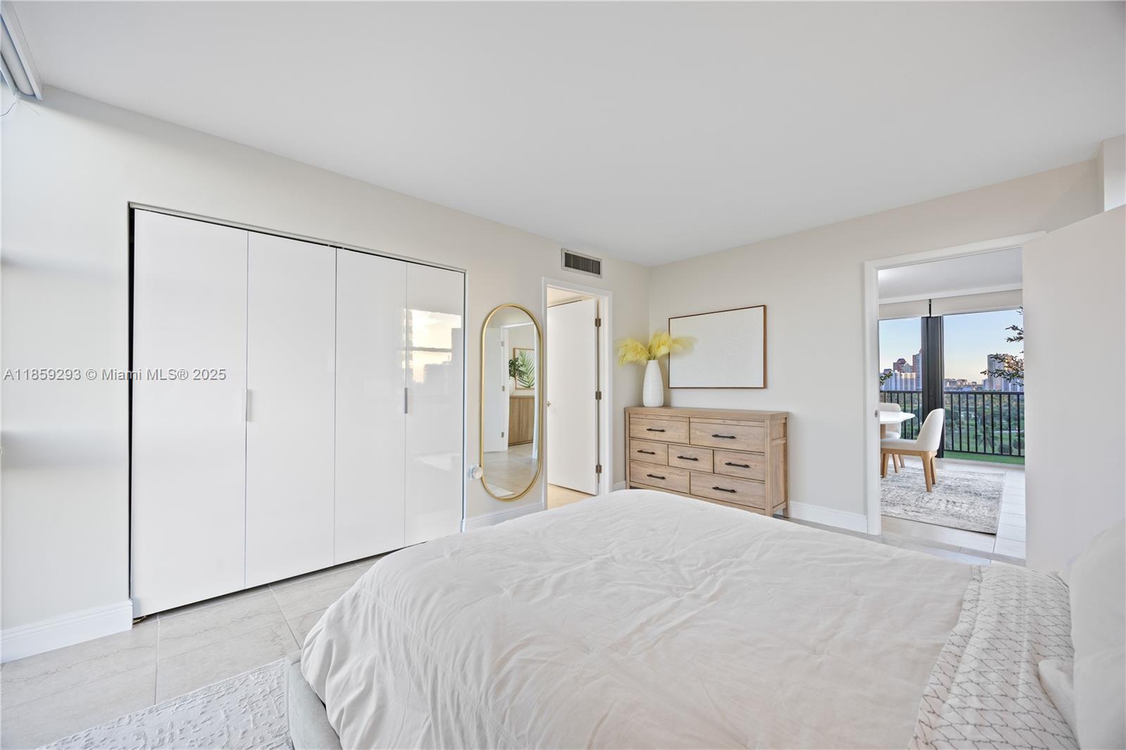 CORONADO CONDO- TOWER II - Residential