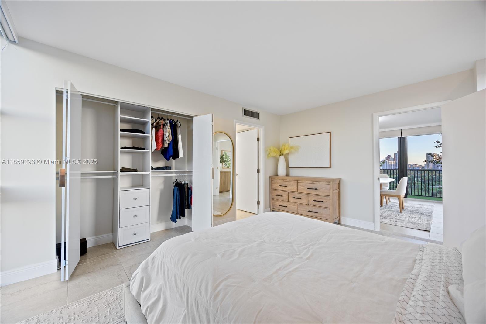 CORONADO CONDO- TOWER II - Residential