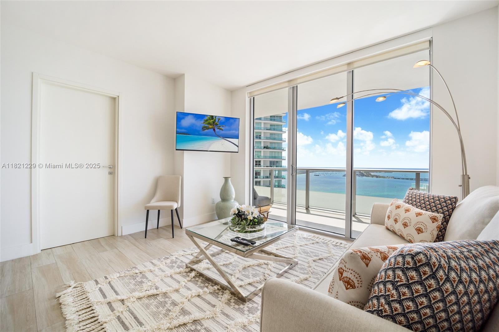 1300 Brickell Bay Dr 3004