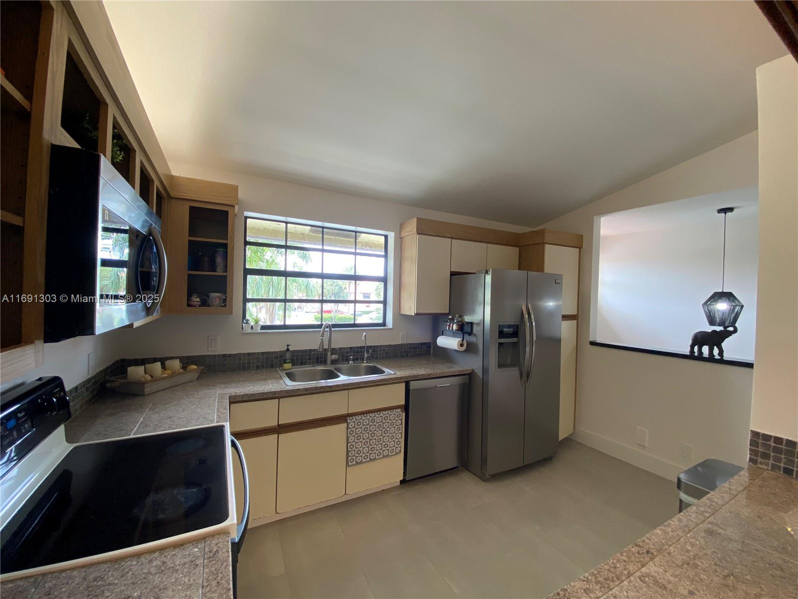 REPUBLIC SQUARE CONDO - Residential