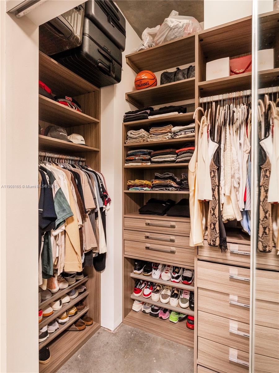 TWO MIDTOWN MIAMI CONDO - Residential Lease