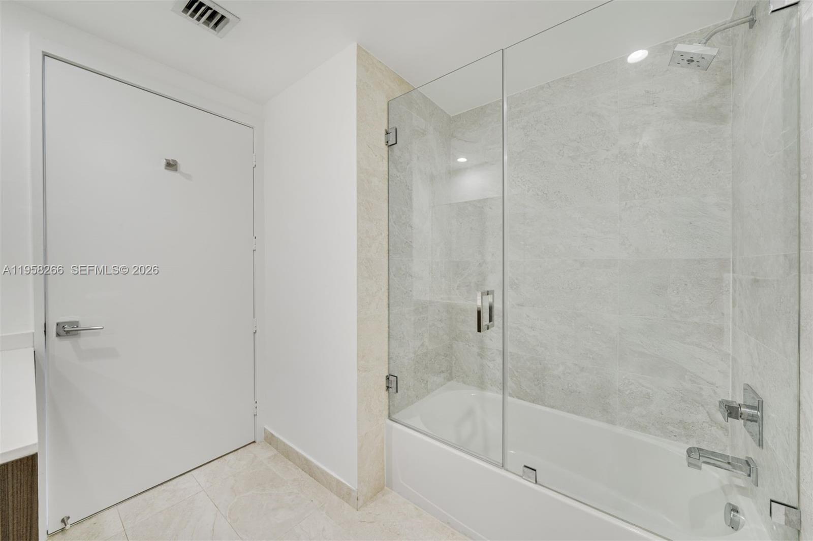 ARIA ON THE BAY CONDO - Residential Lease