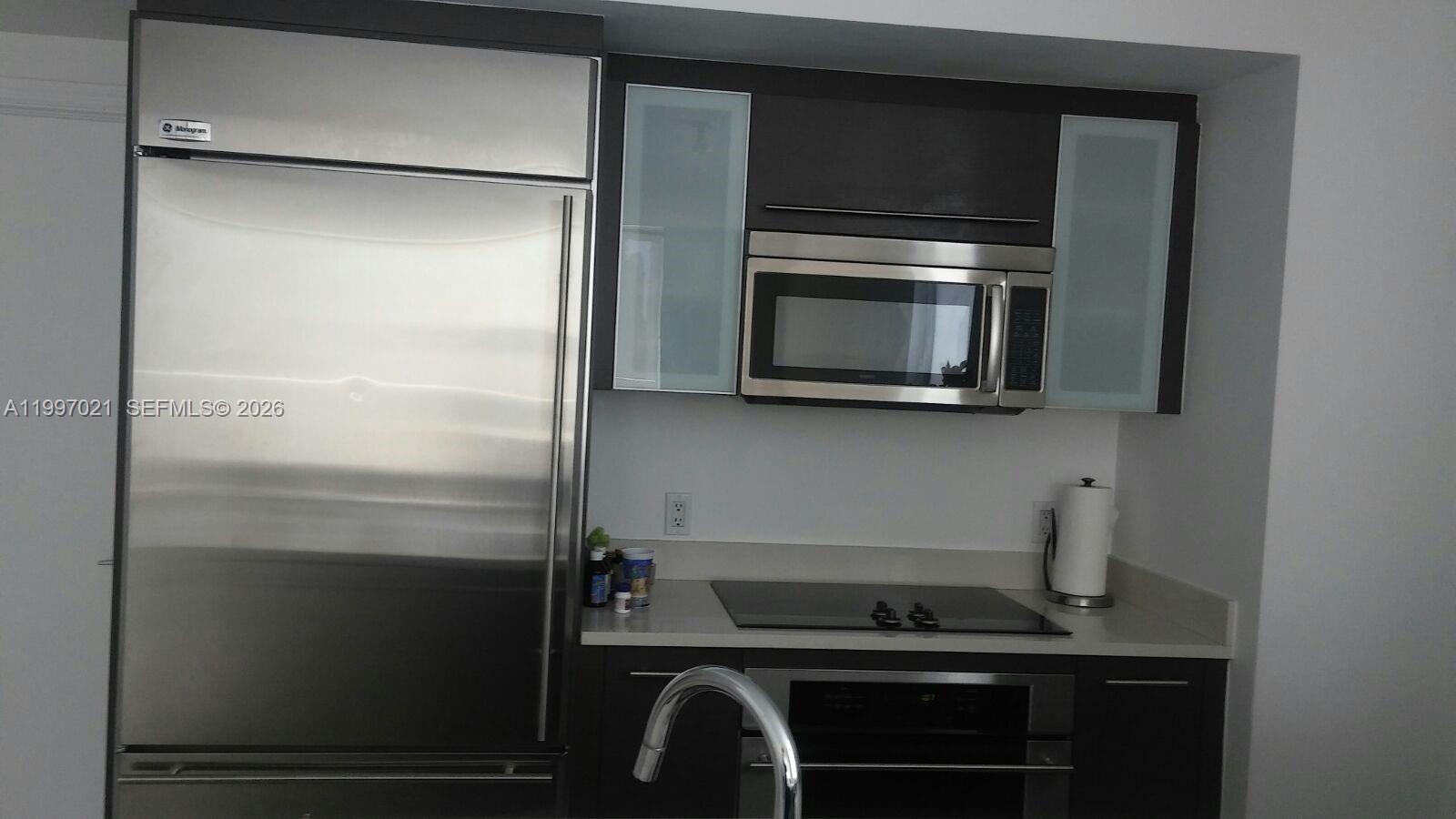 500 BRICKELL WEST CONDO - Residential Lease