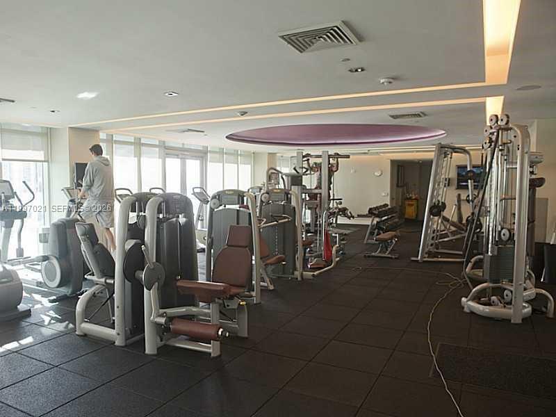 500 BRICKELL WEST CONDO - Residential Lease