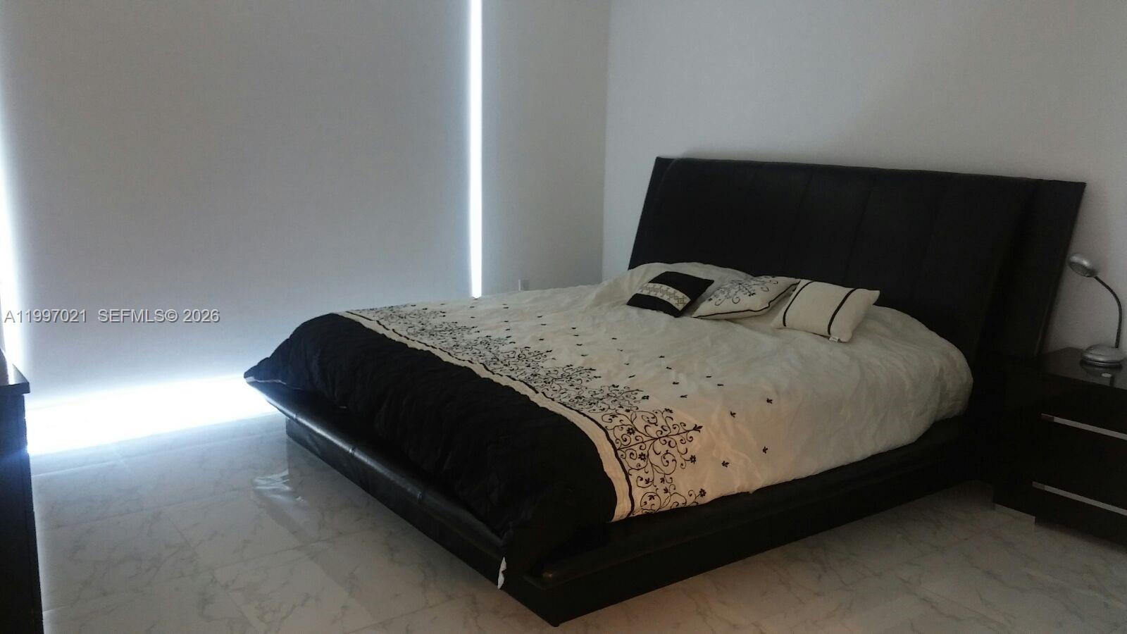 500 BRICKELL WEST CONDO - Residential Lease