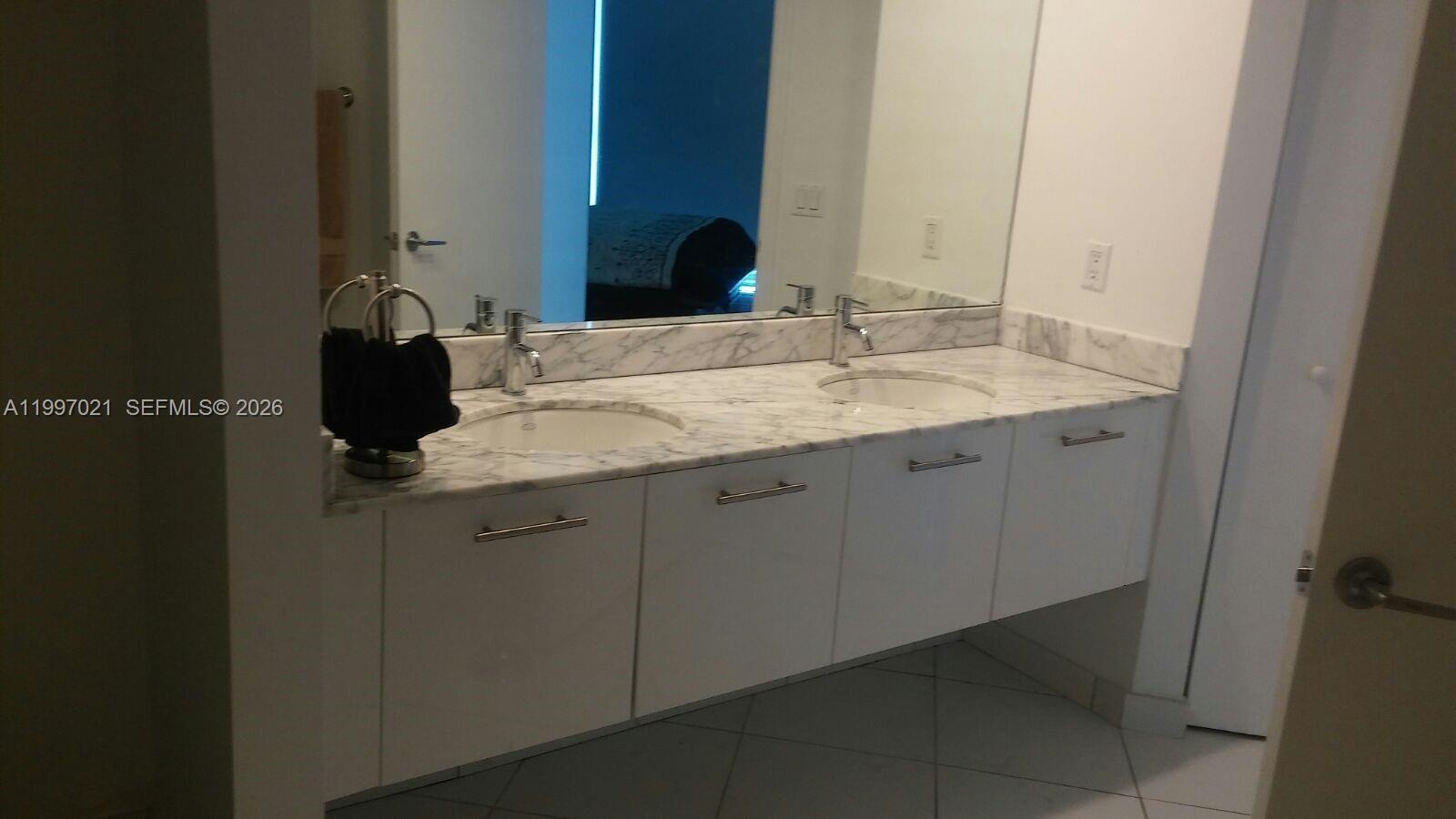 500 BRICKELL WEST CONDO - Residential Lease