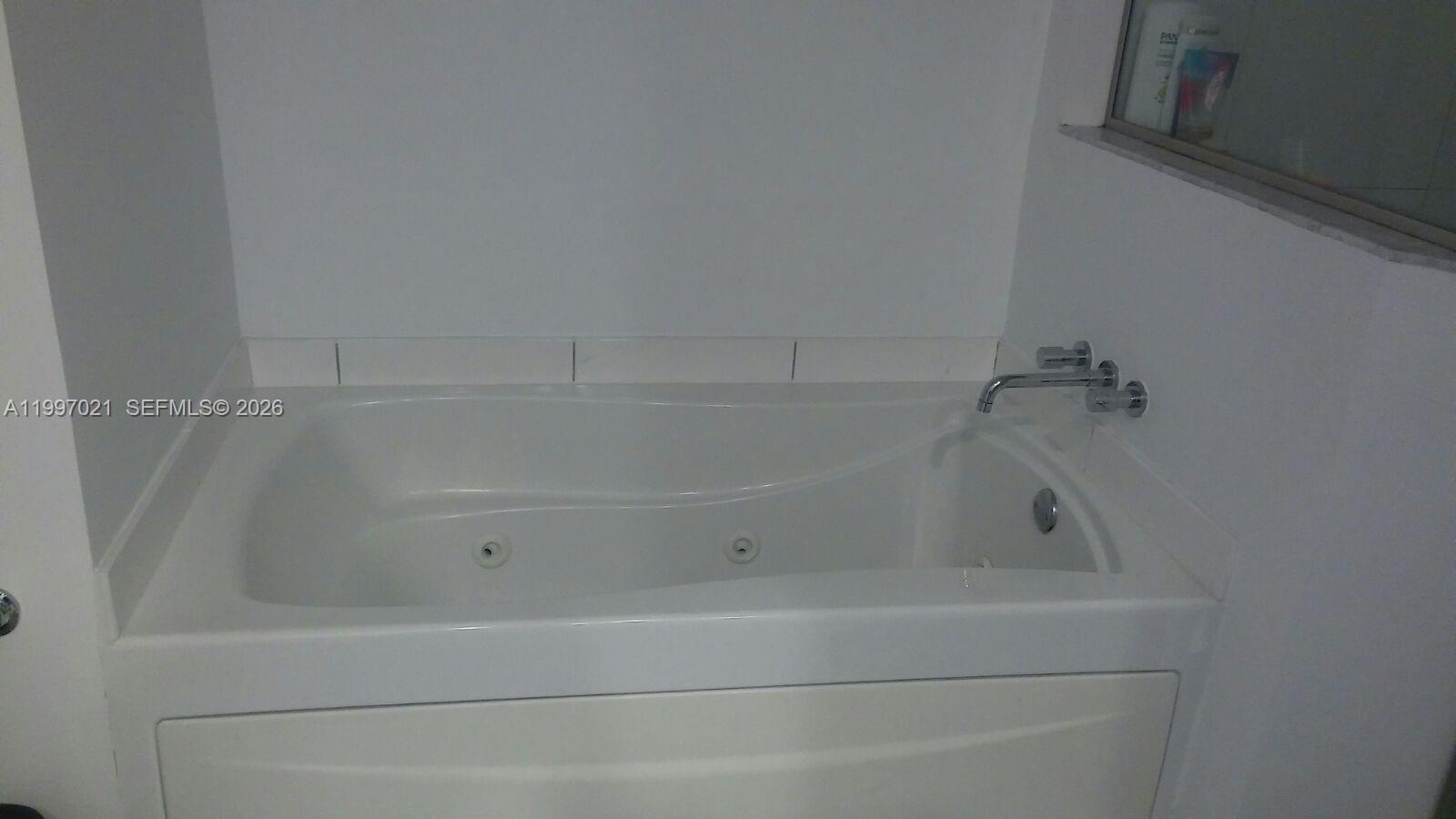 500 BRICKELL WEST CONDO - Residential Lease