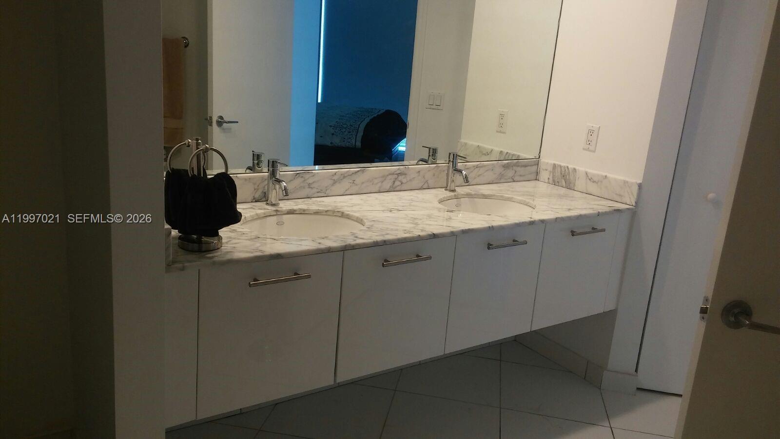 500 BRICKELL WEST CONDO - Residential Lease