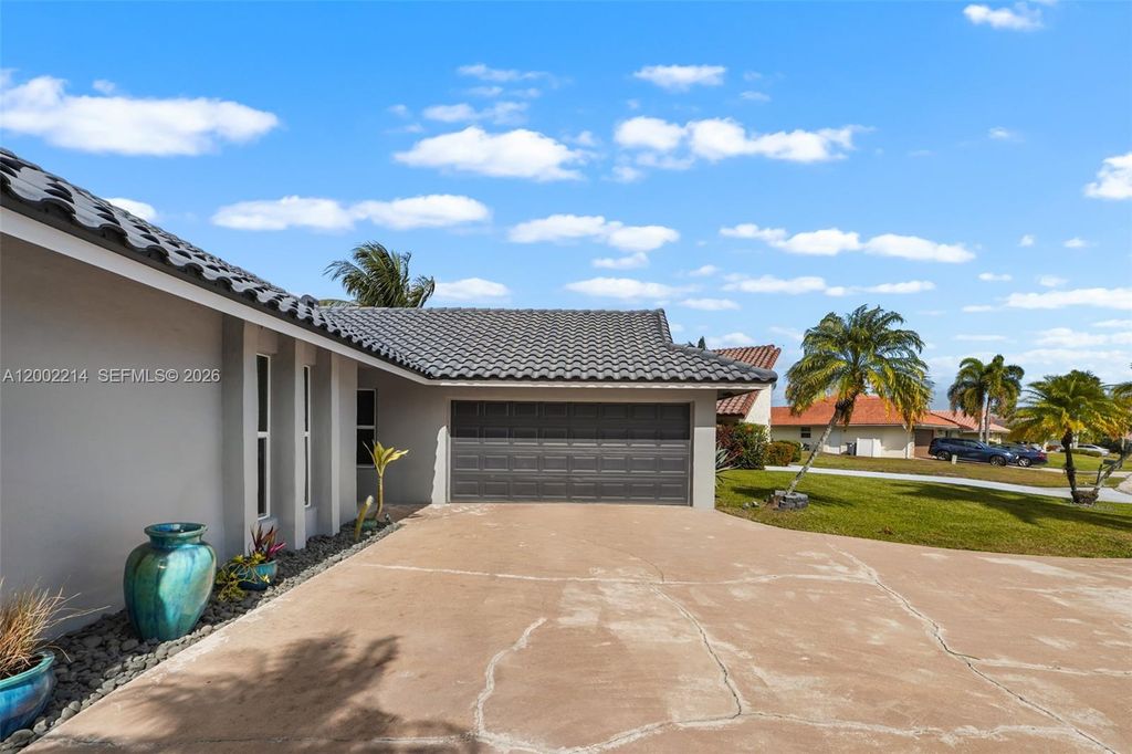 Photo of 6975 Bianchini Circle, Boca Raton, FL 33433 (MLS # A12002214)