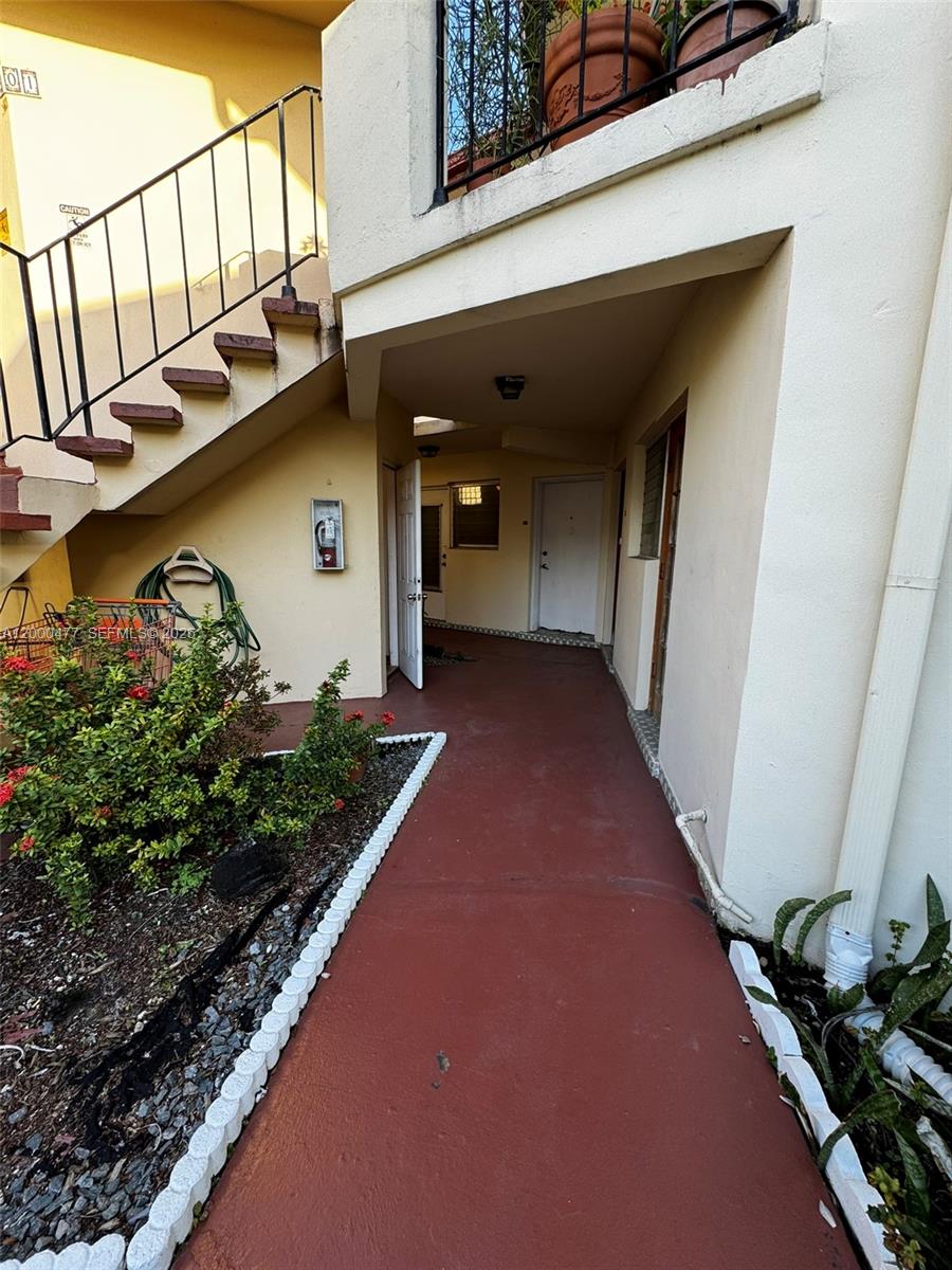 1601 NE Miami Gardens Dr 103