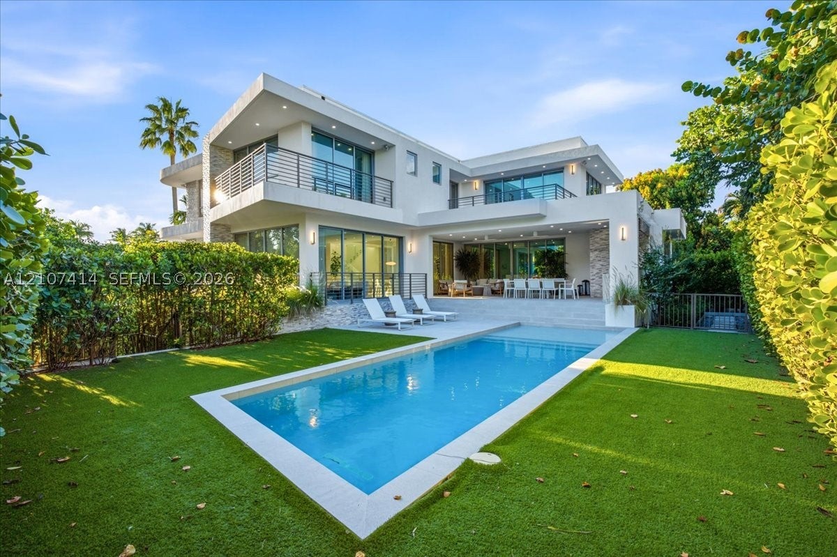 315 Cypress Dr