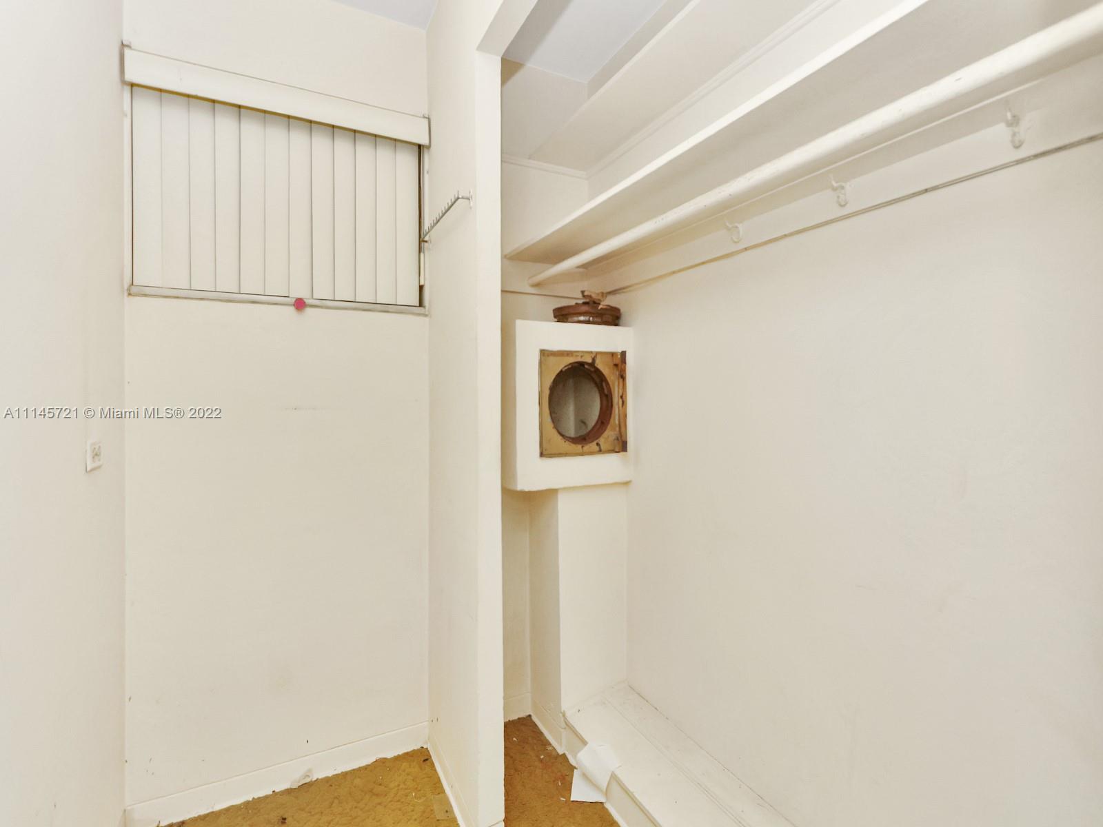 BAYSHORE PLAZA UNIT NO 6 - Residential