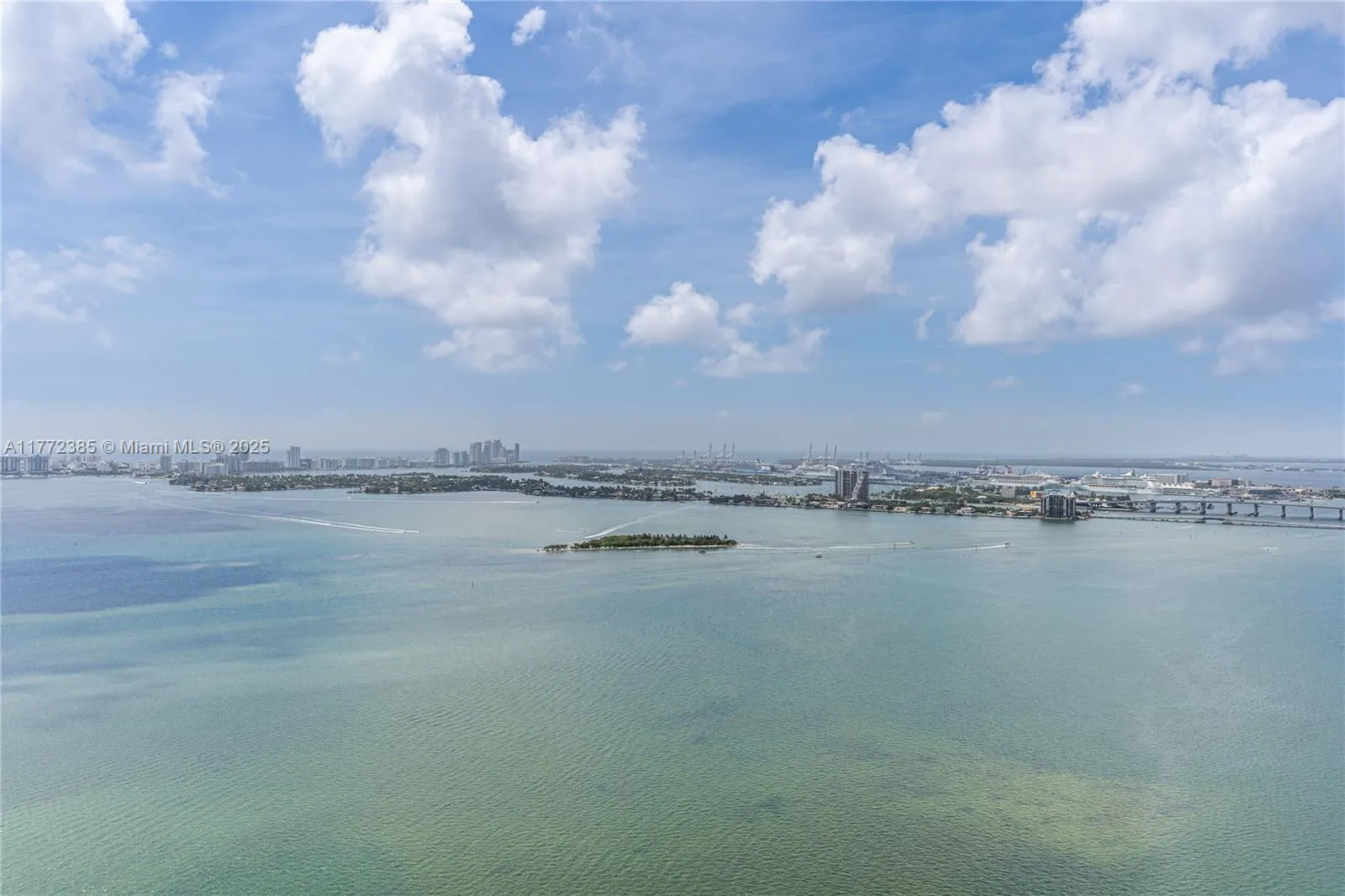 Miami, Florida 33137, United States, 1 Bedroom Bedrooms, ,2 BathroomsBathrooms,Residential,Active,98005