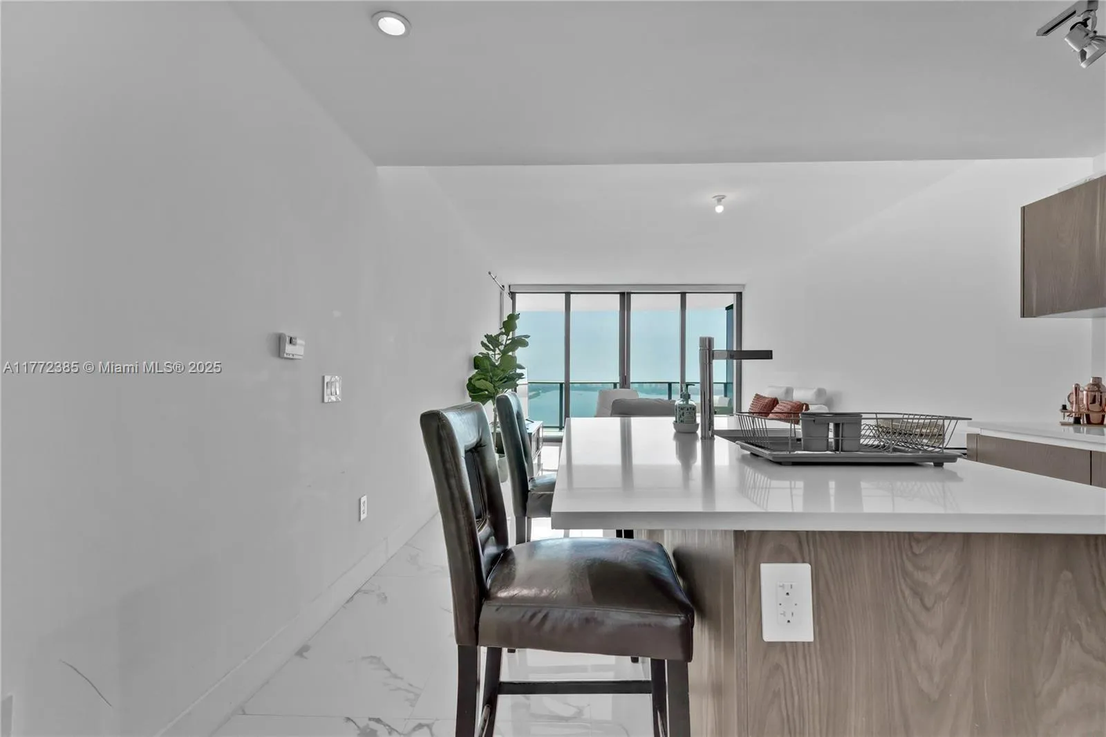 Miami, Florida 33137, United States, 1 Bedroom Bedrooms, ,2 BathroomsBathrooms,Residential,Active,98005