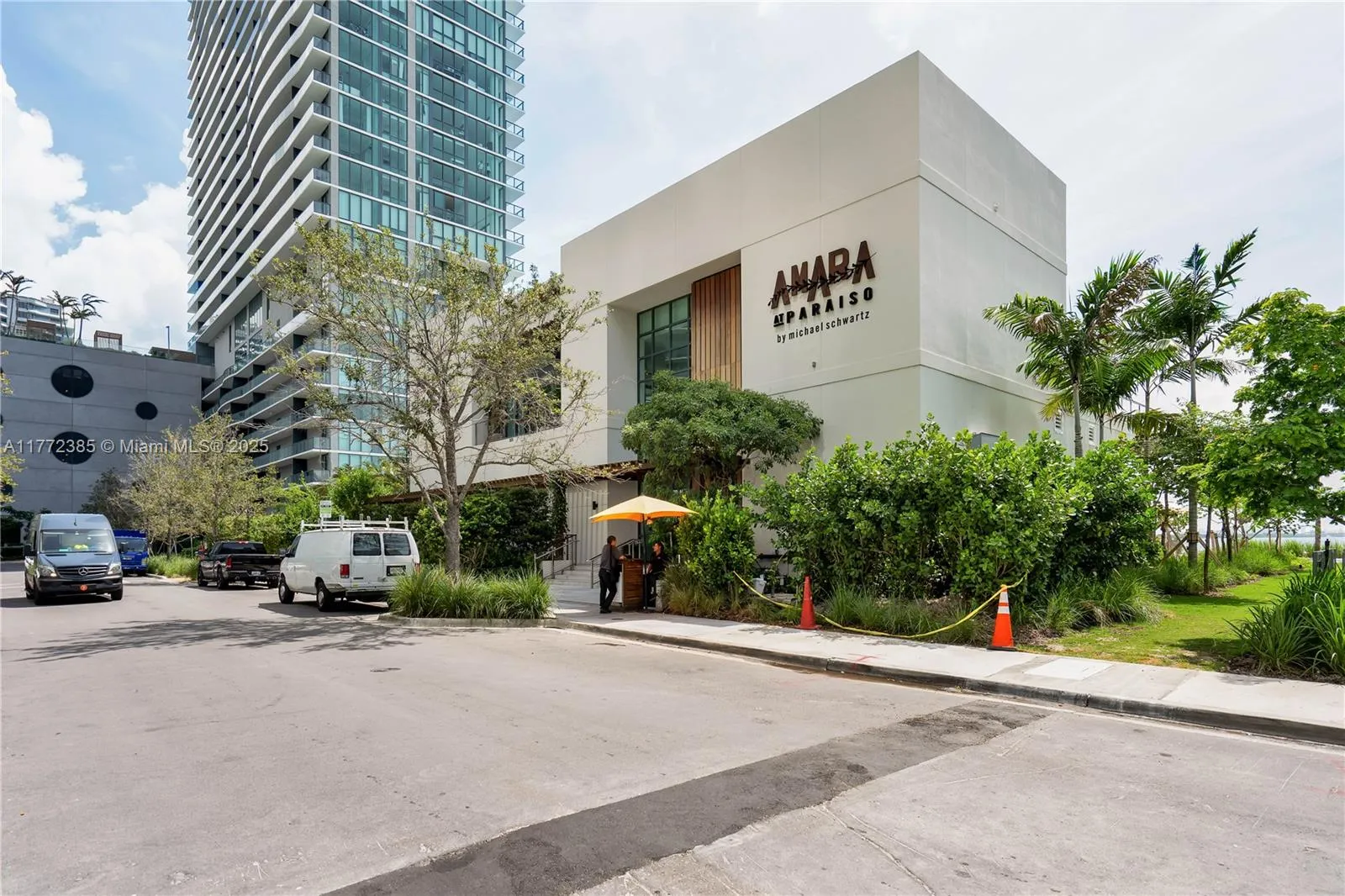 Miami, Florida 33137, United States, 1 Bedroom Bedrooms, ,2 BathroomsBathrooms,Residential,Active,98005