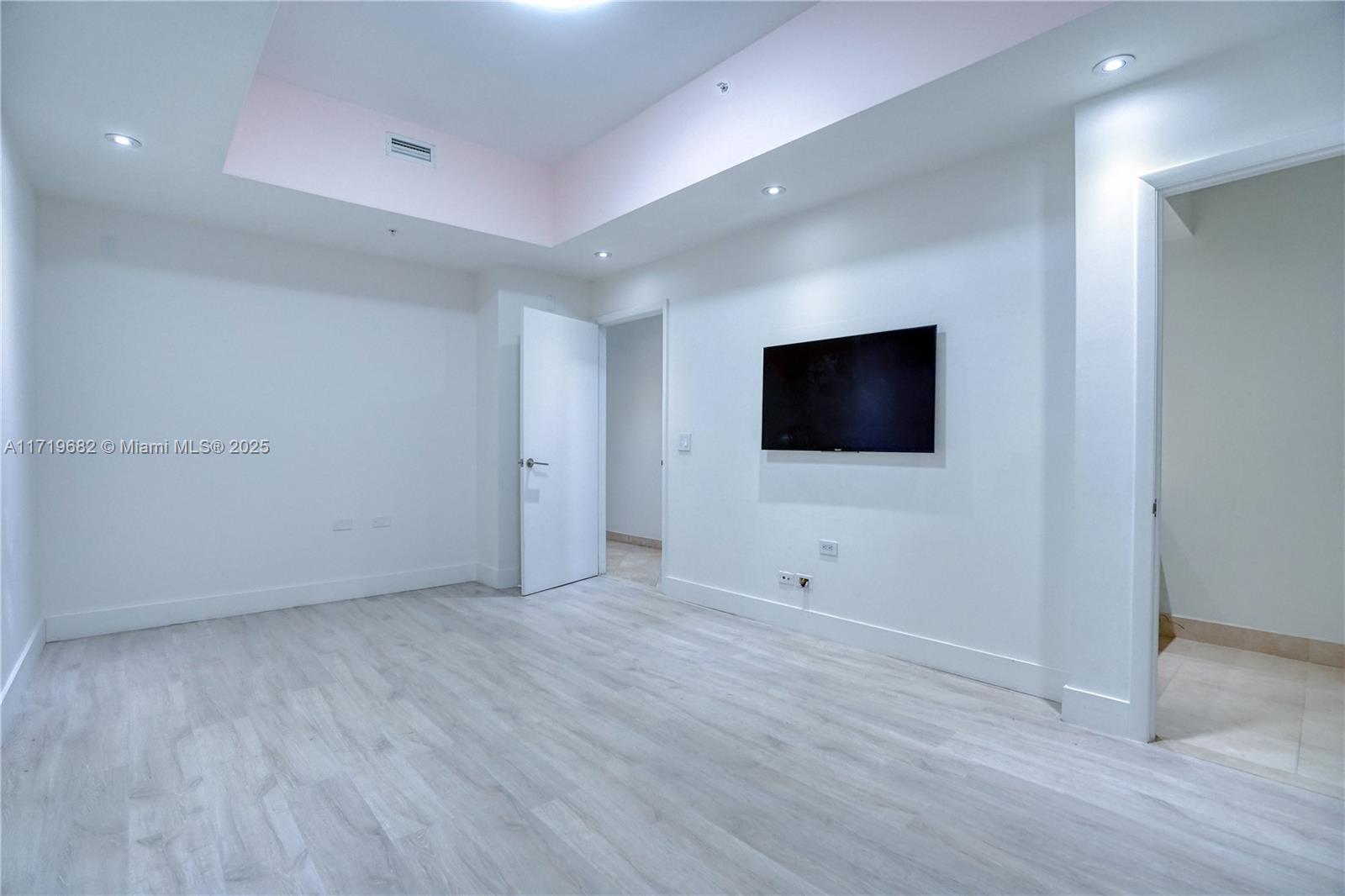 801 Brickell Key Blvd 502