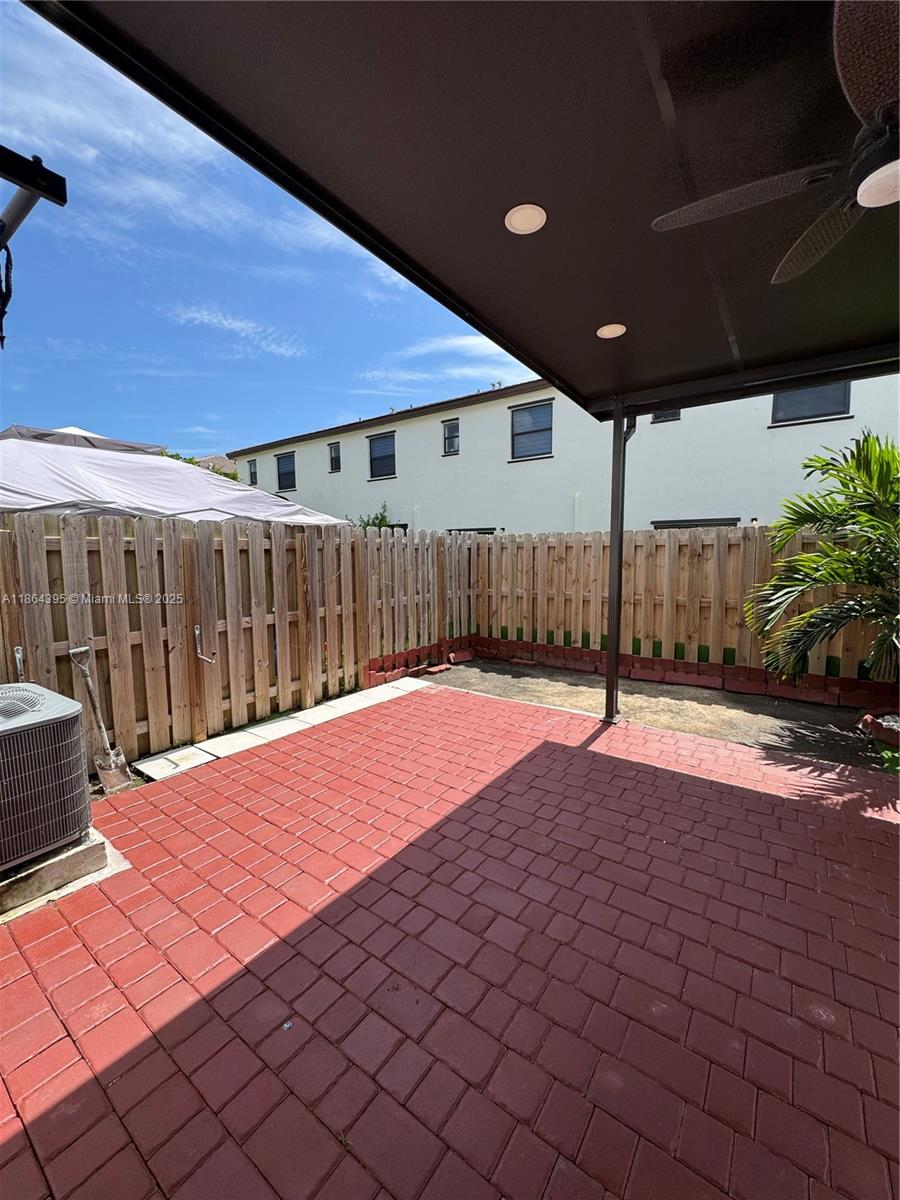 KENDALL ASSEEMBLAGE SOUTH - Residential