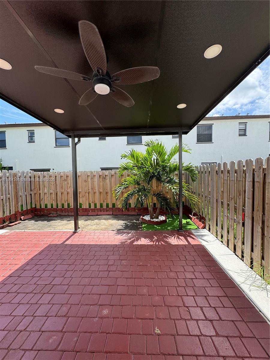 KENDALL ASSEEMBLAGE SOUTH - Residential