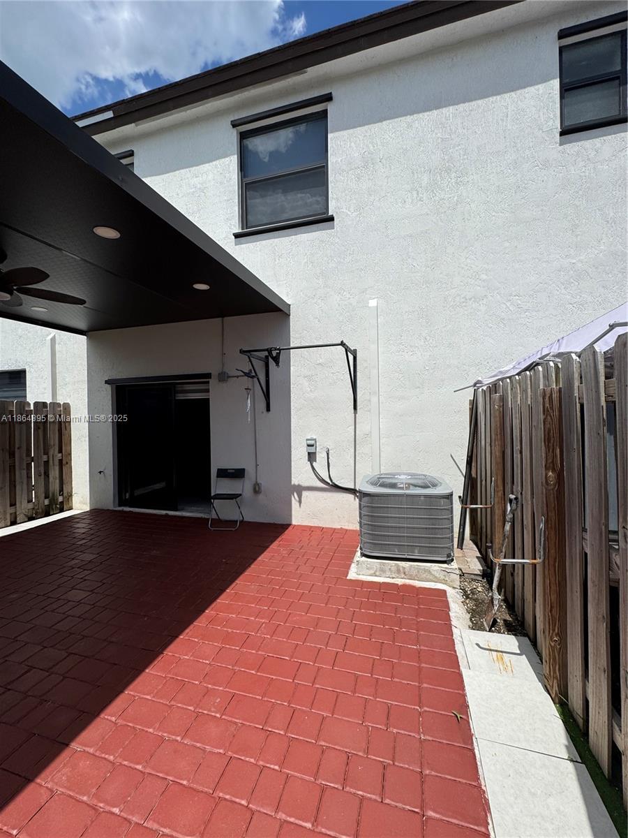 KENDALL ASSEEMBLAGE SOUTH - Residential