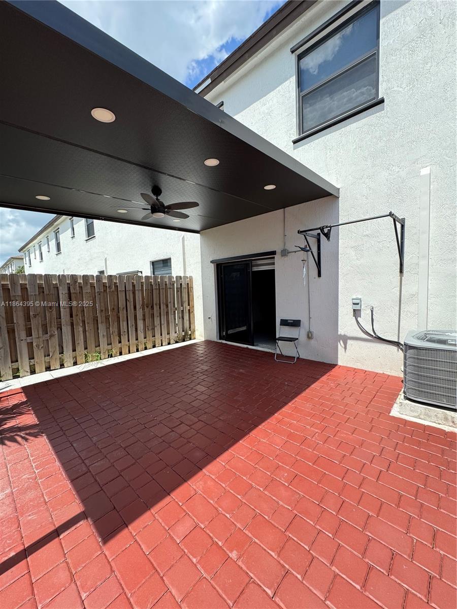 KENDALL ASSEEMBLAGE SOUTH - Residential