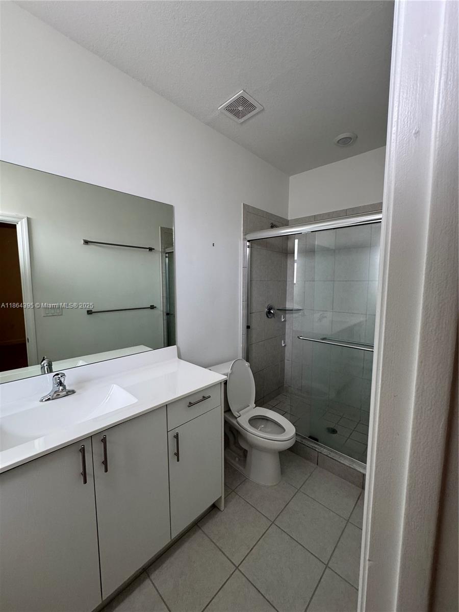 KENDALL ASSEEMBLAGE SOUTH - Residential