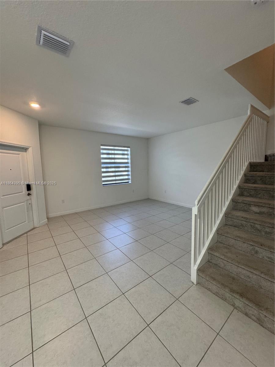 KENDALL ASSEEMBLAGE SOUTH - Residential